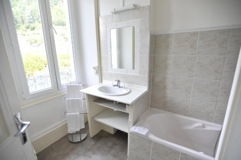 Les Celestins Hotel Vals-les-Bains Room photo